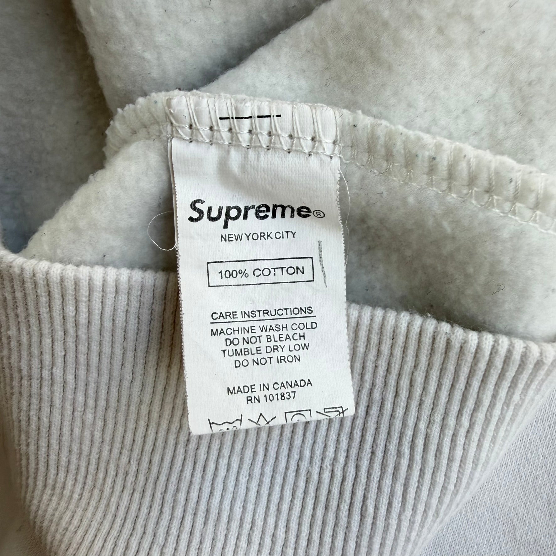 J- Bootleg Supreme Bogo White Crewneck - M