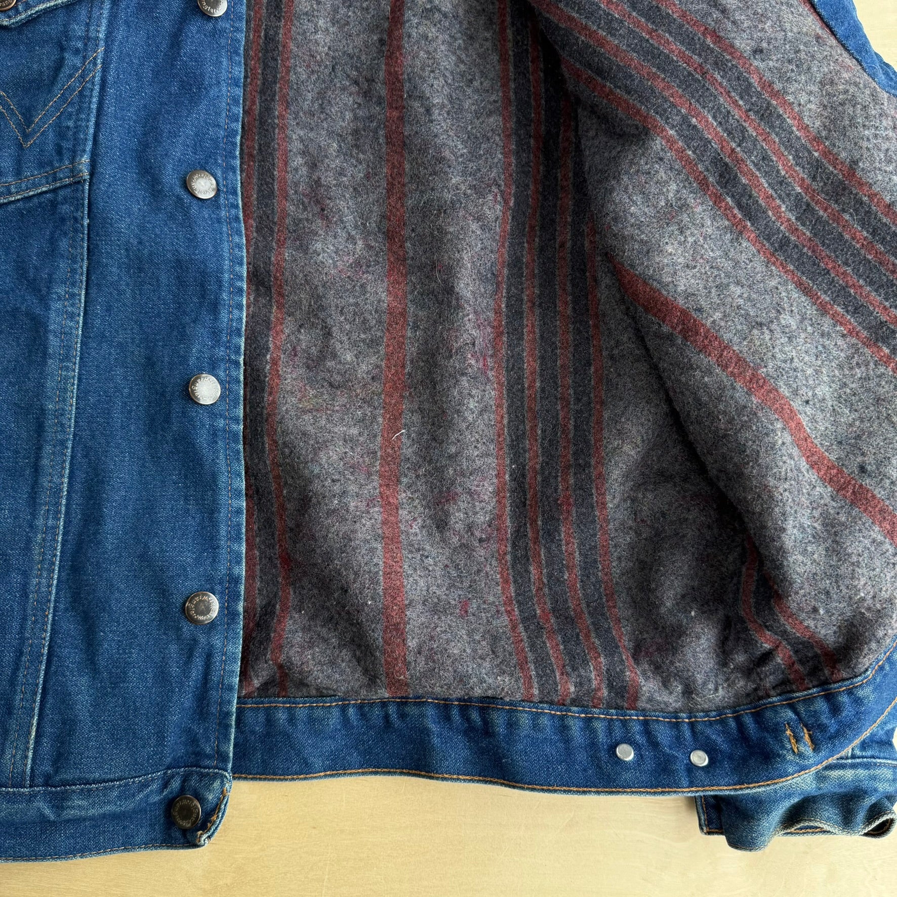 J- Vintage Wrangler Western Blanket Lined Denim Jacket - 44L (fits XL)