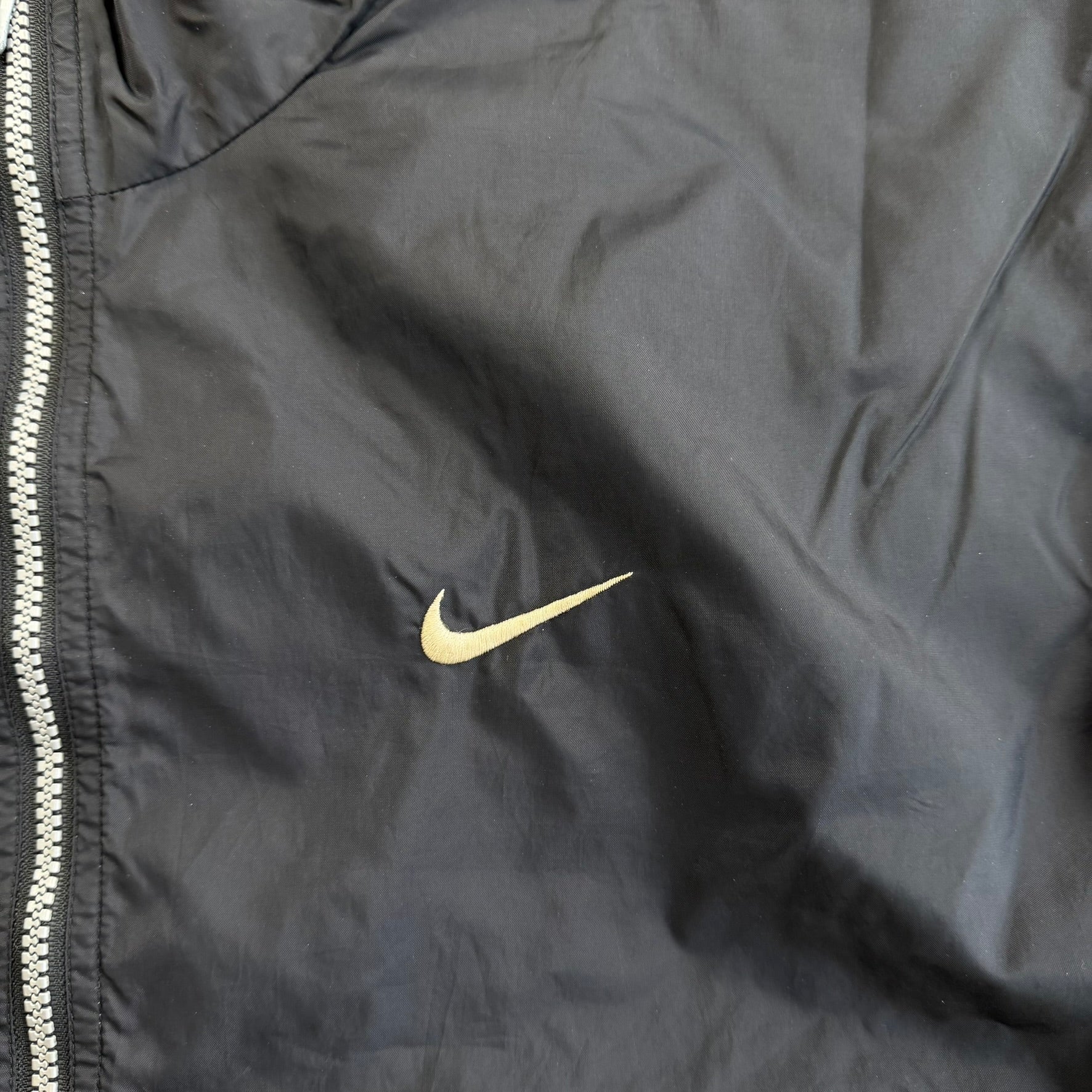 J- Vintage Nike Embroidered Swoosh Black Zip Up Jacket - L