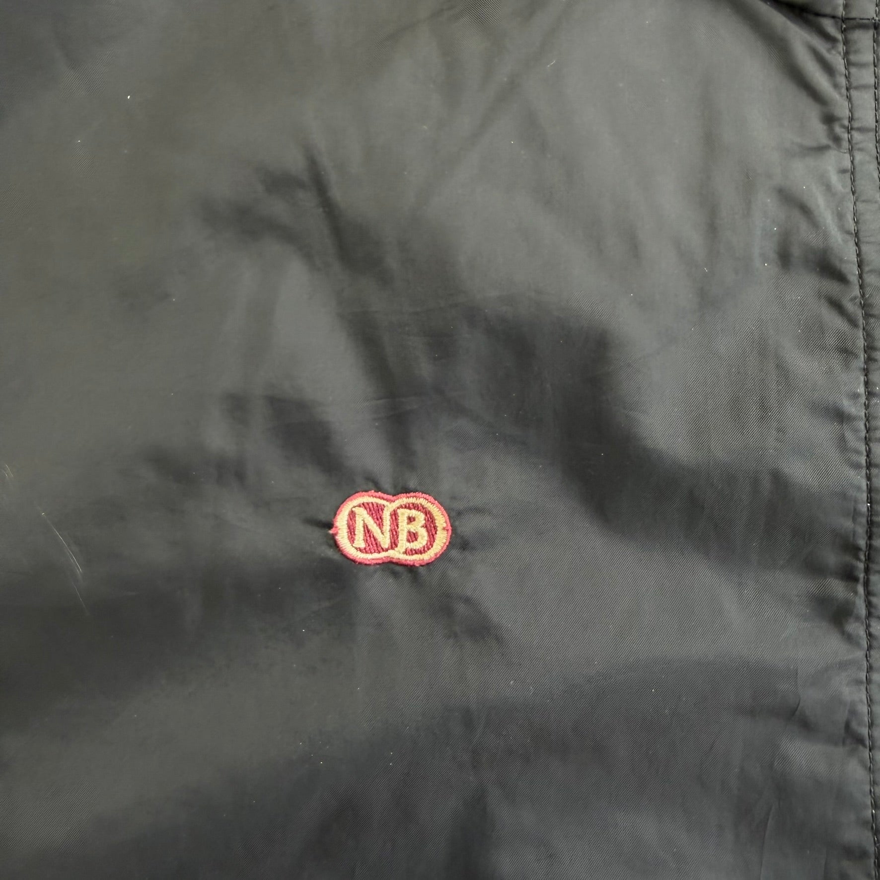 J- Vintage Nike Embroidered Swoosh Black Zip Up Jacket - L