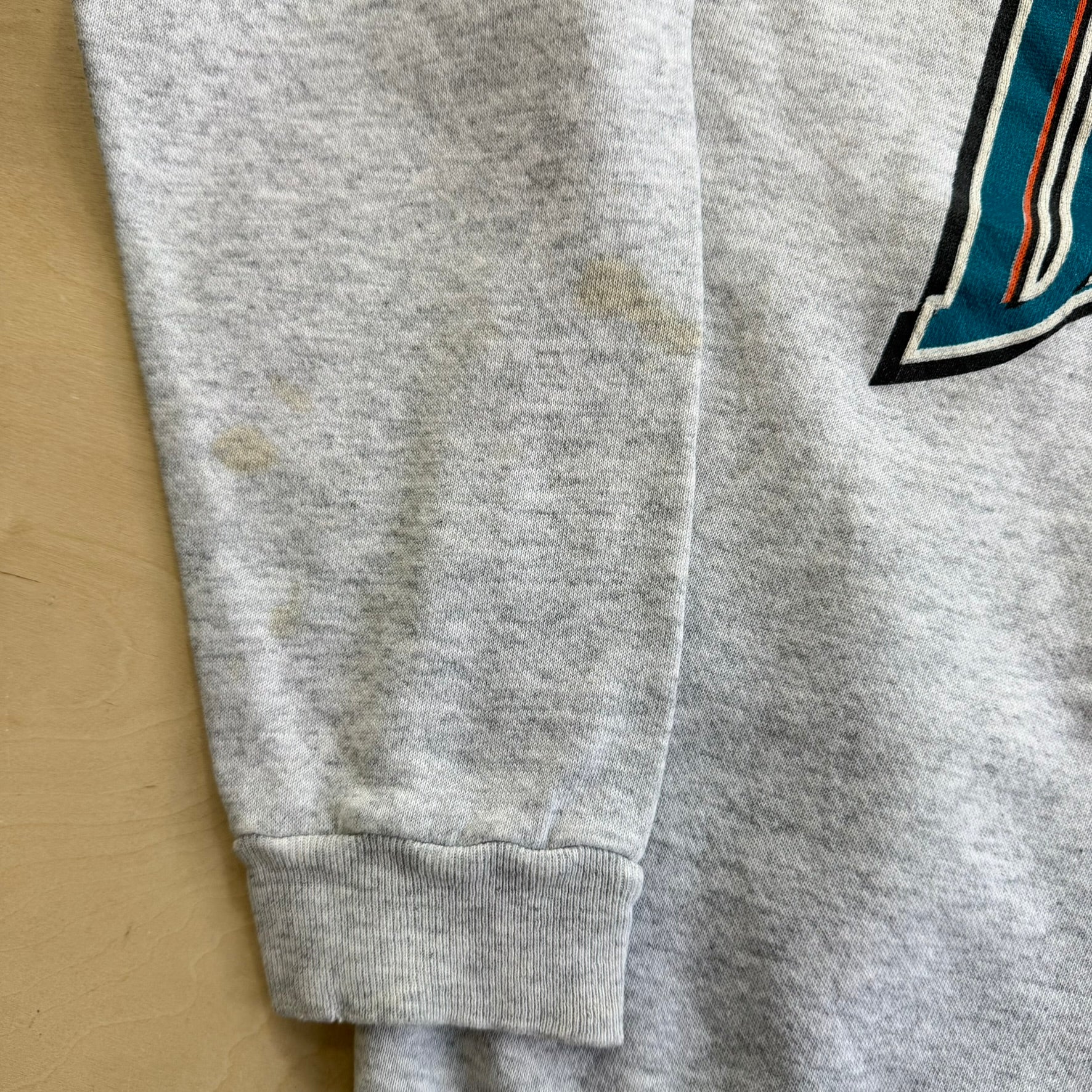 J- Vintage '95 Miami Dolphins NFL Logo 7 Graphic Made In USA Crewneck - L