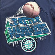 J- Vintage '97 Seattle Marines MLB Graphic Text & Baseball Made In USA Tee - M