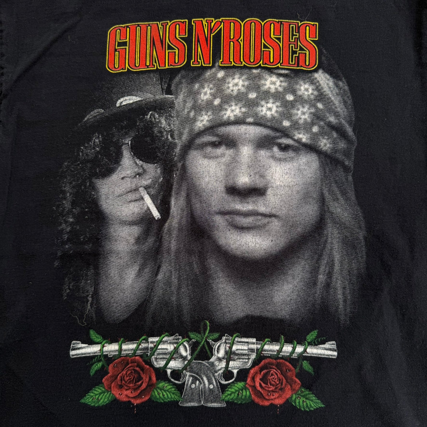 J- Vintage Guns & Roses Picture Graphic Tee - M