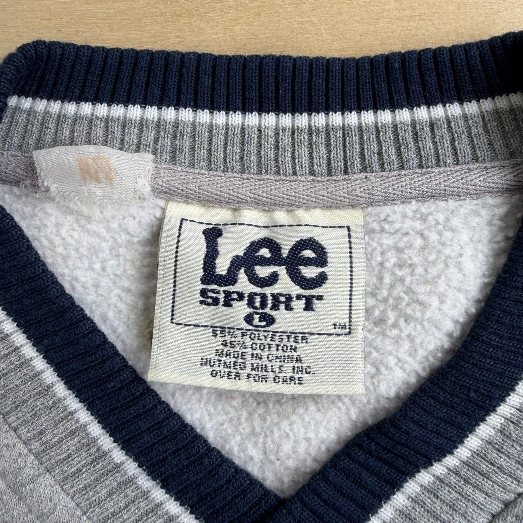 J- Vintage 90s New York Giants NFL Lee Embroidered Logo Crewneck - L
