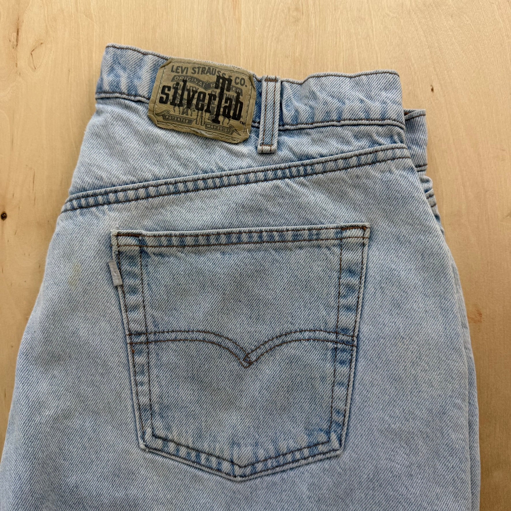 J- Vintage Levi's Silver Tab Made In USA  Baggy Jorts - 38 waist 12 inseam