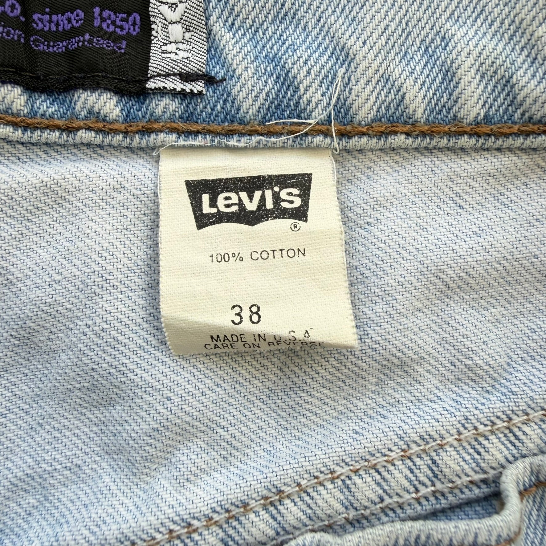 J- Vintage Levi's Silver Tab Made In USA  Baggy Jorts - 38 waist 12 inseam