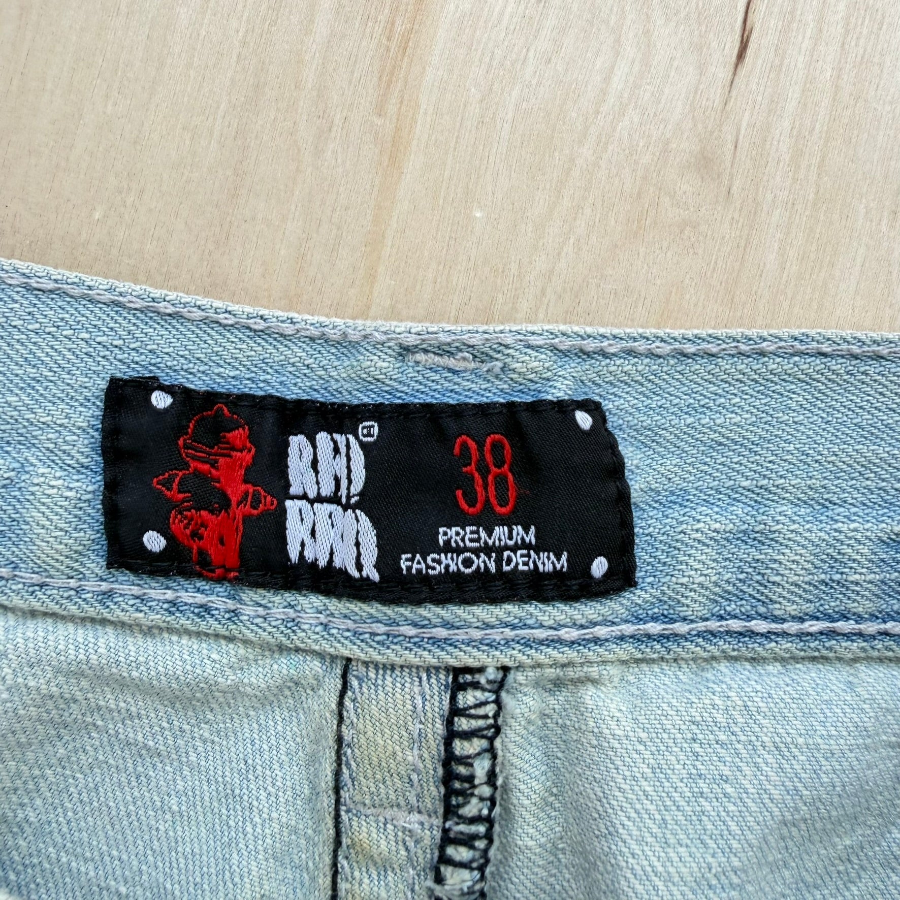 J- Vintage Red BBQ Embroidered Bird Baggy Jorts - 38 waist 12 inseam