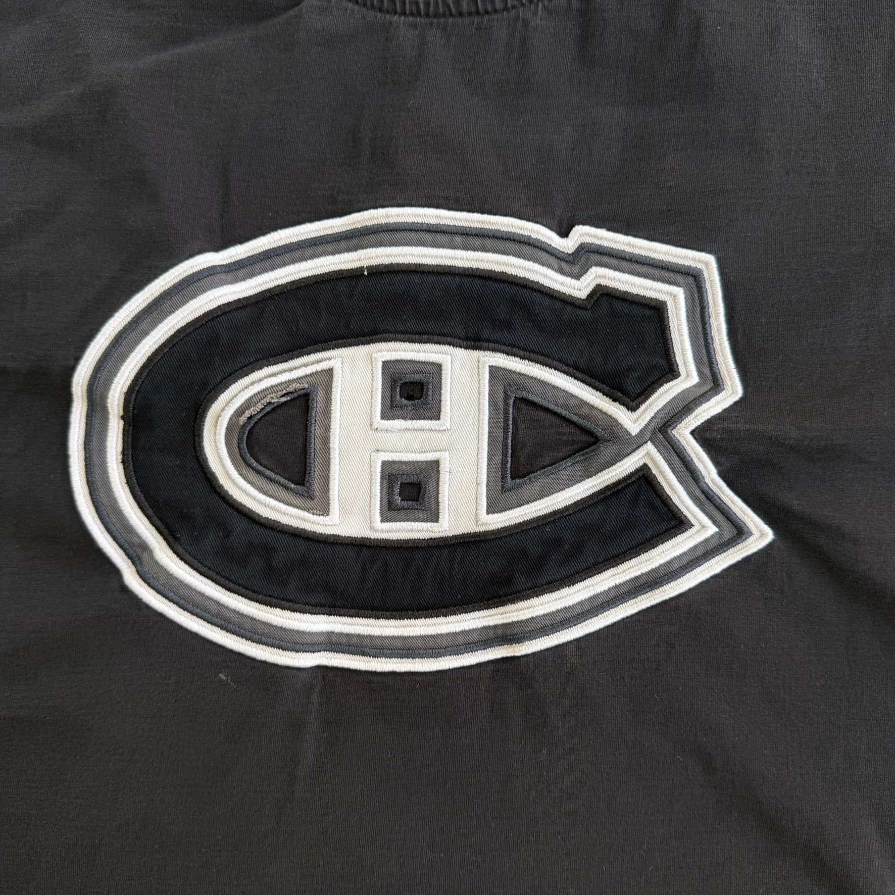 J- Vintage Montreal Canadiens NHL Embroidered Blacked Out Logo Graphic Tee - XL