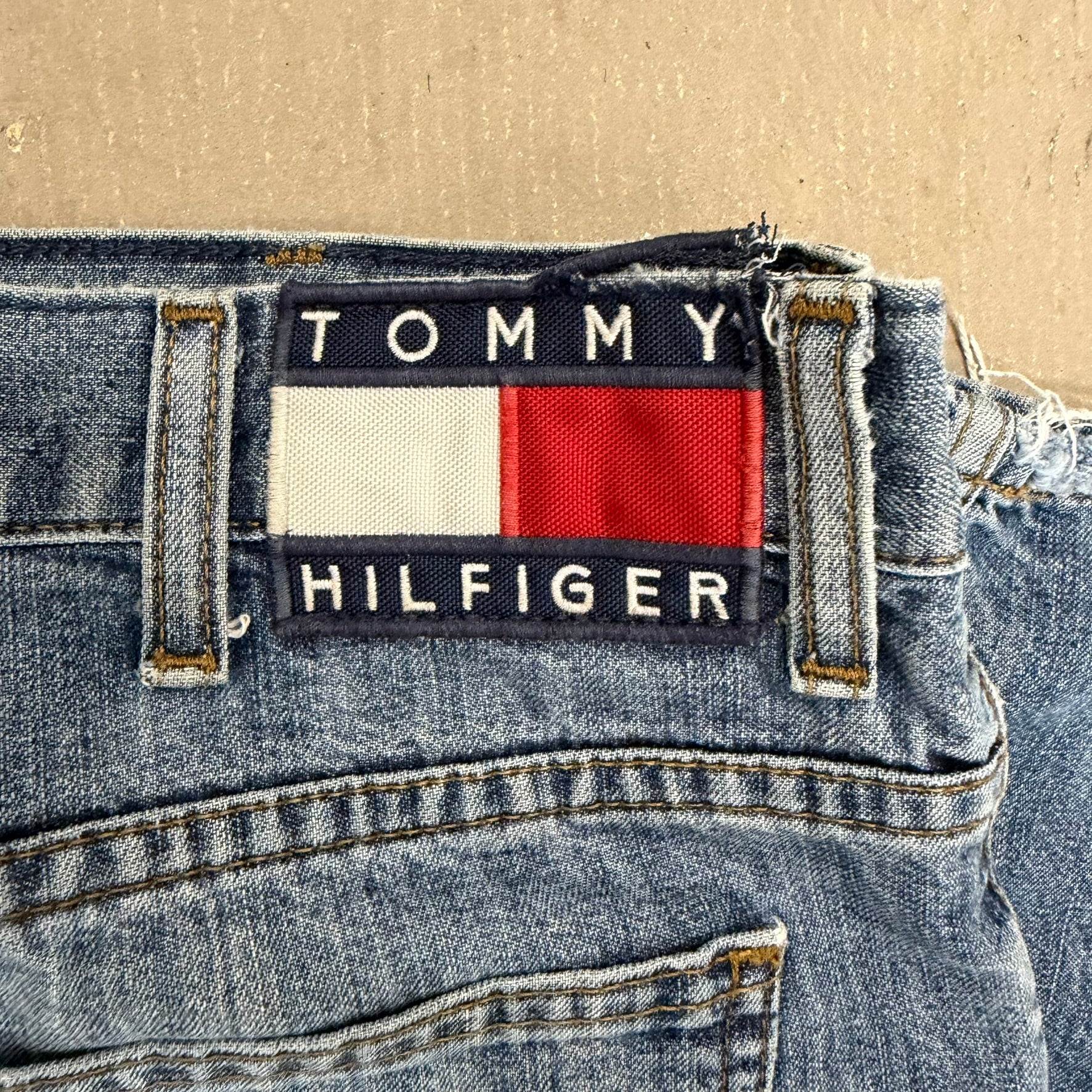 J- Vintage Tommy Hilfiger Baggy Jeans - 38x32