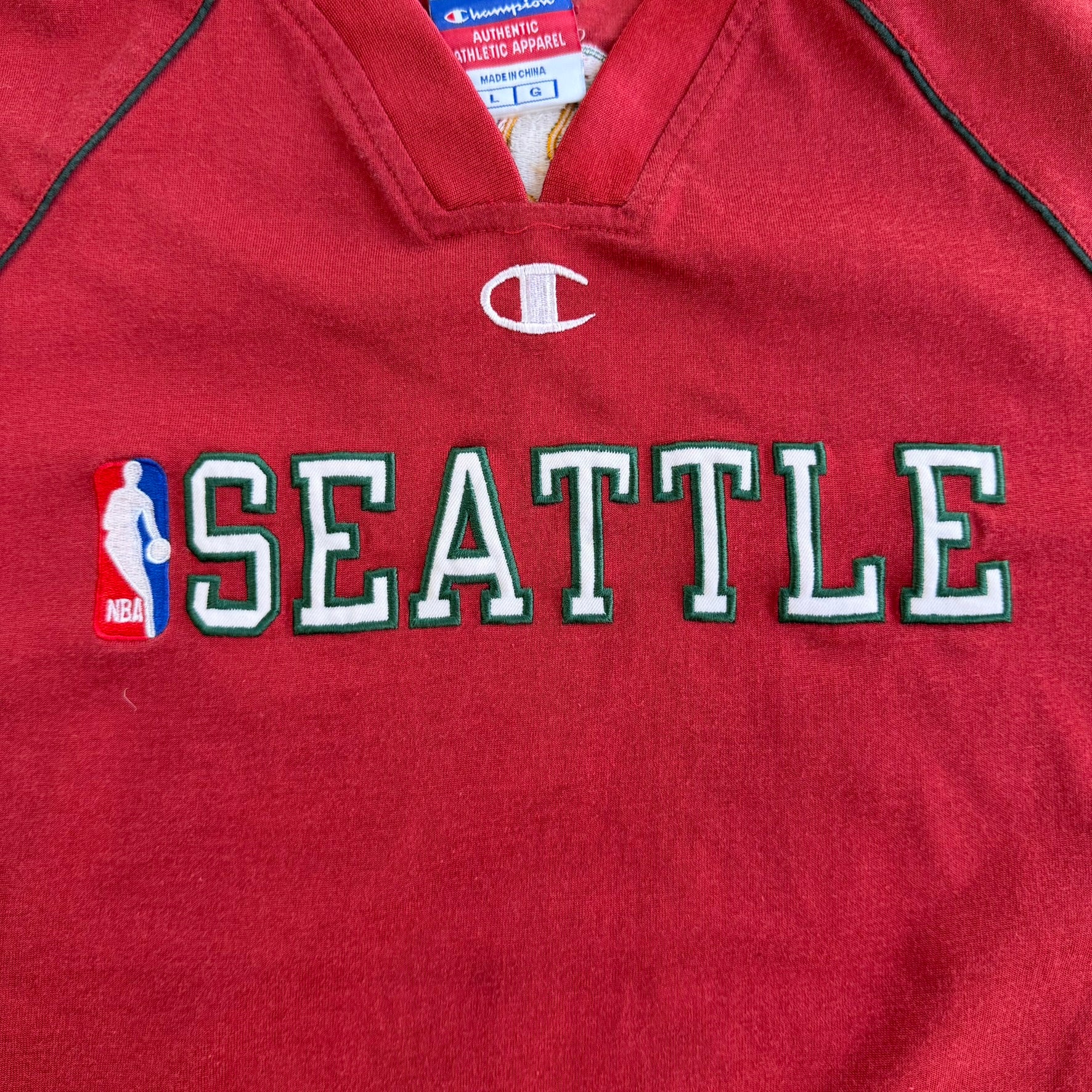 J- Vintage Seattle Supersonics NBA Champions Embroidered Text Tee - L (fits XL)