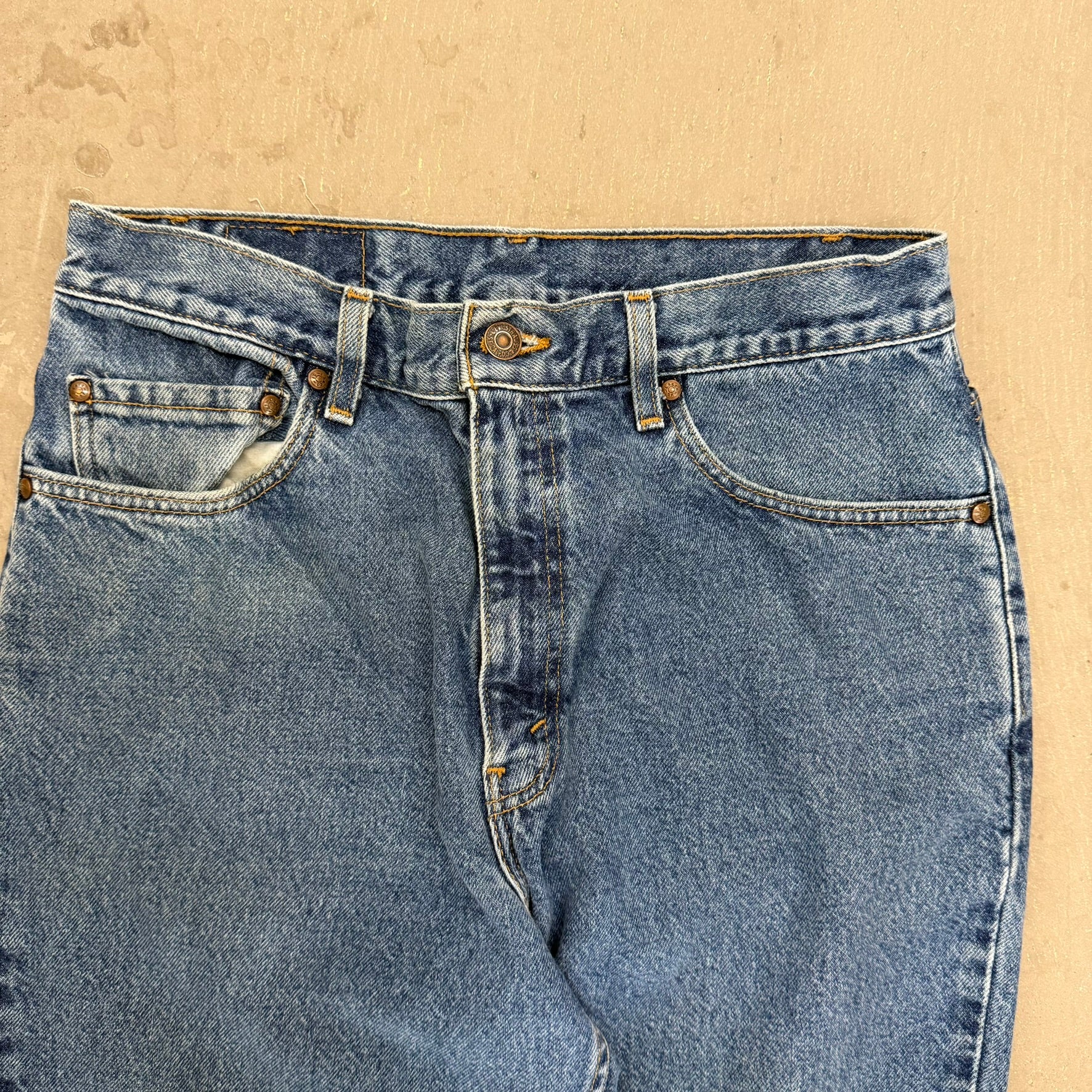 J- Vintage Levi's 540 Brown Tab Made In USA Relaxed Fit Jeans - 33x30