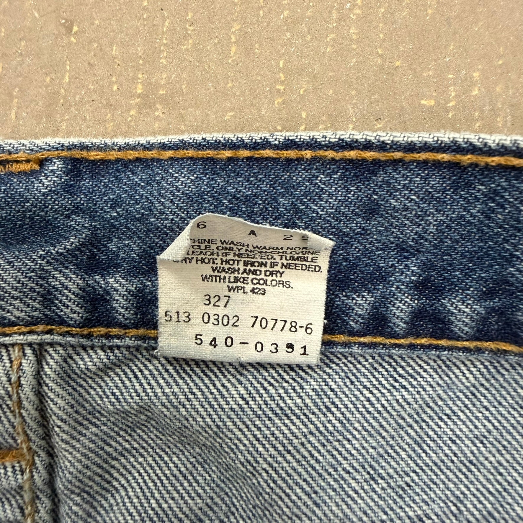 J- Vintage Levi's 540 Brown Tab Made In USA Relaxed Fit Jeans - 33x30