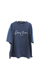 Load image into Gallery viewer, Z - Vintage Sean John Embroidered Script Tee
