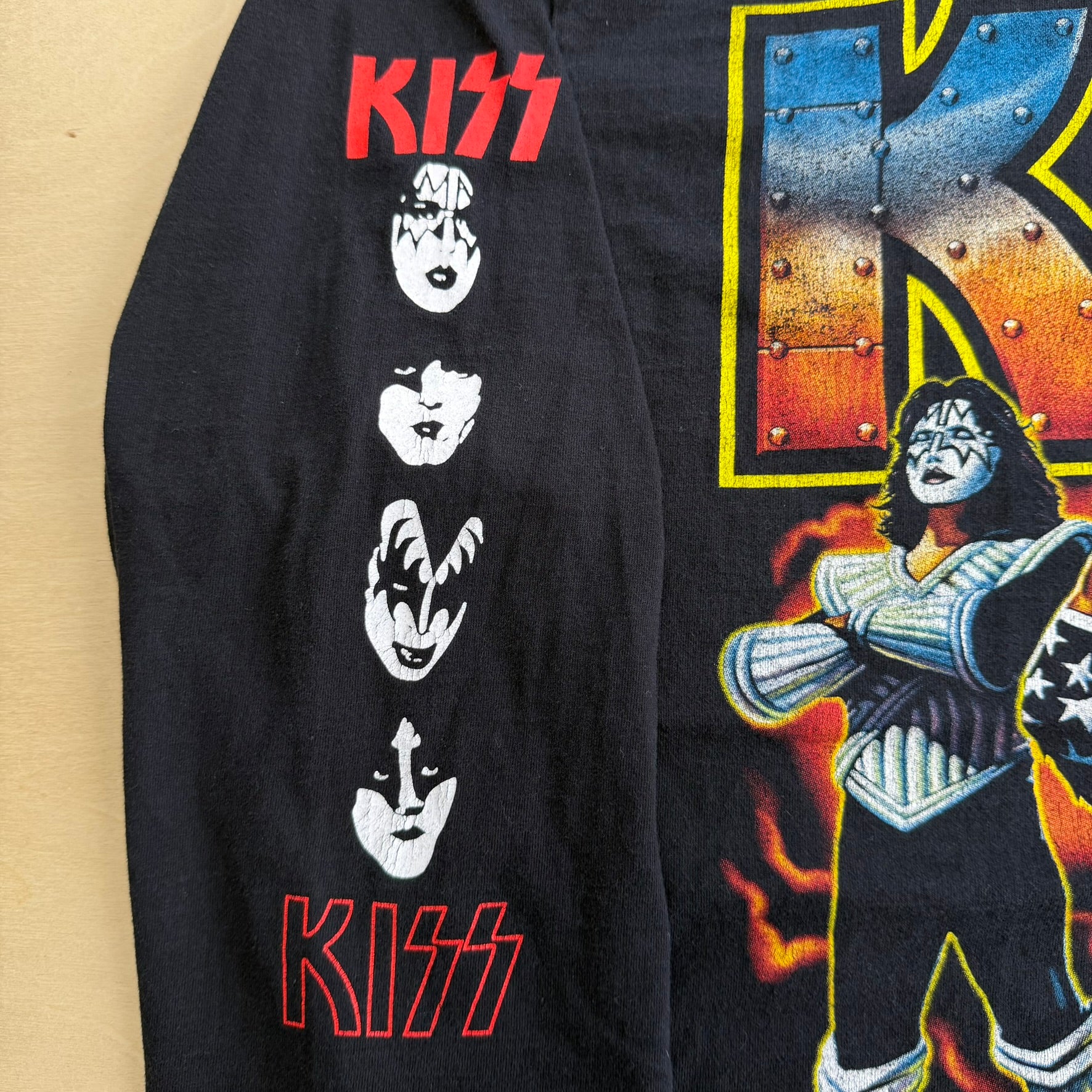 J- Vintage Kiss Bootleg Text & Graphic Yeah Rock Tag Long Sleeve Tee - XL