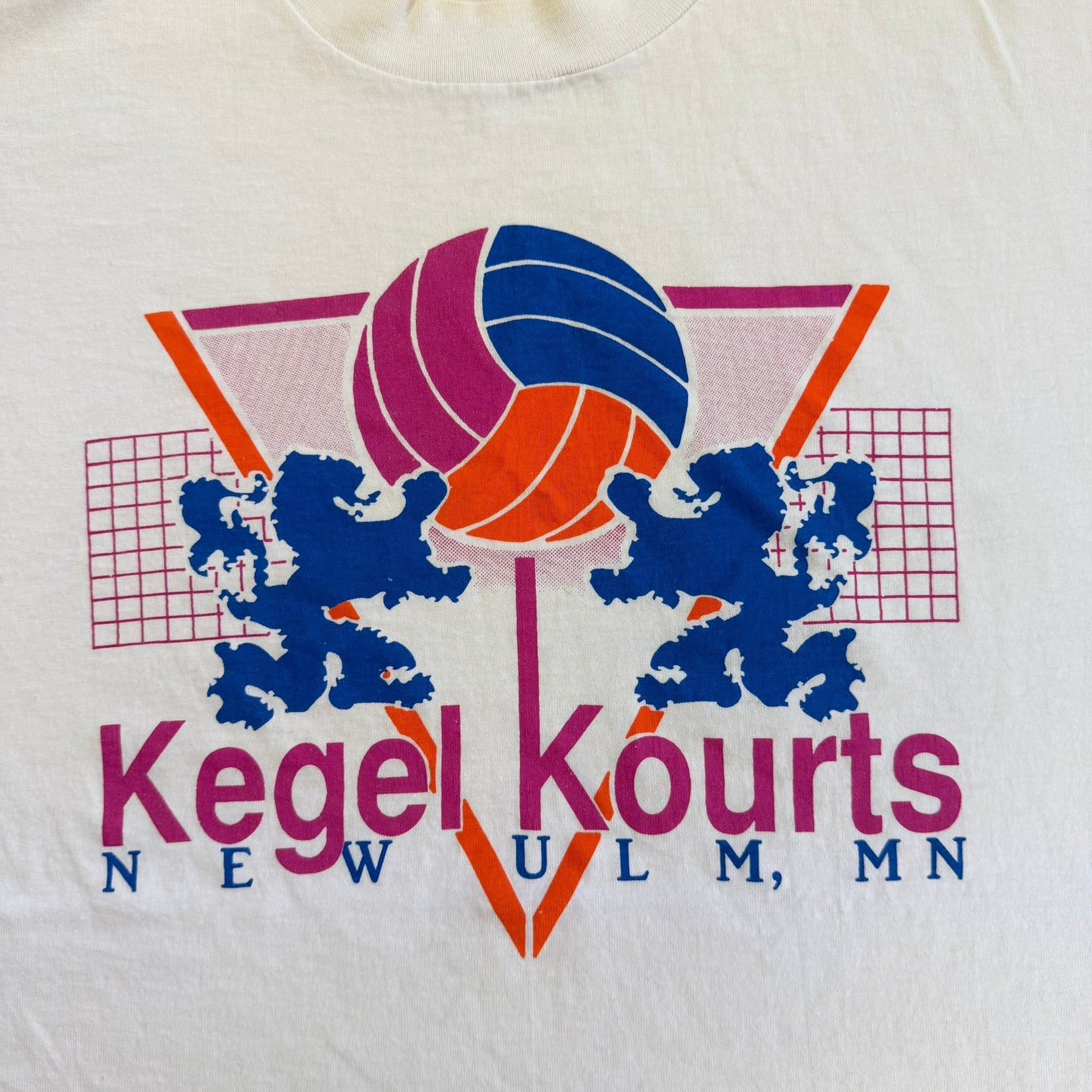 J-  Vintage Kegel Kourts Volleyball New Ulm MN Made In USA Single Stitch Tee - XL