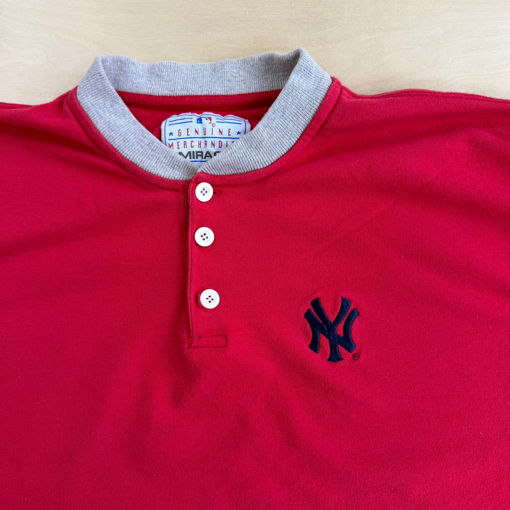 J- Vintage New York Yankees MLB Mirage Embroidered Logo Henley Tee - XL