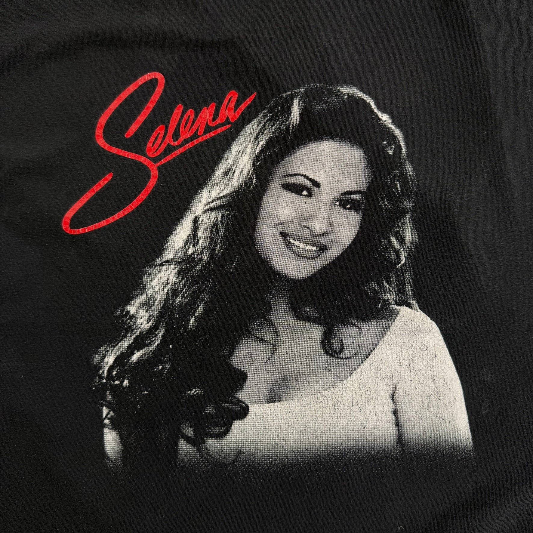 J- Vintage Selena Singer Picture Graphic Tee - XL