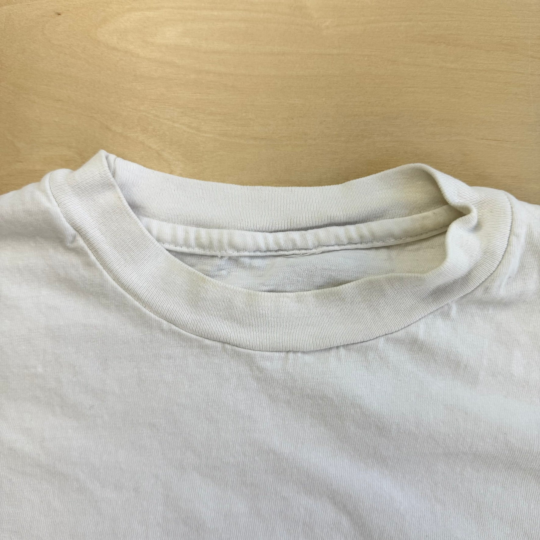 J- Vintage '94 Steppin' Back Nostalgia Style Car Graphic Single Stitch Tee - L