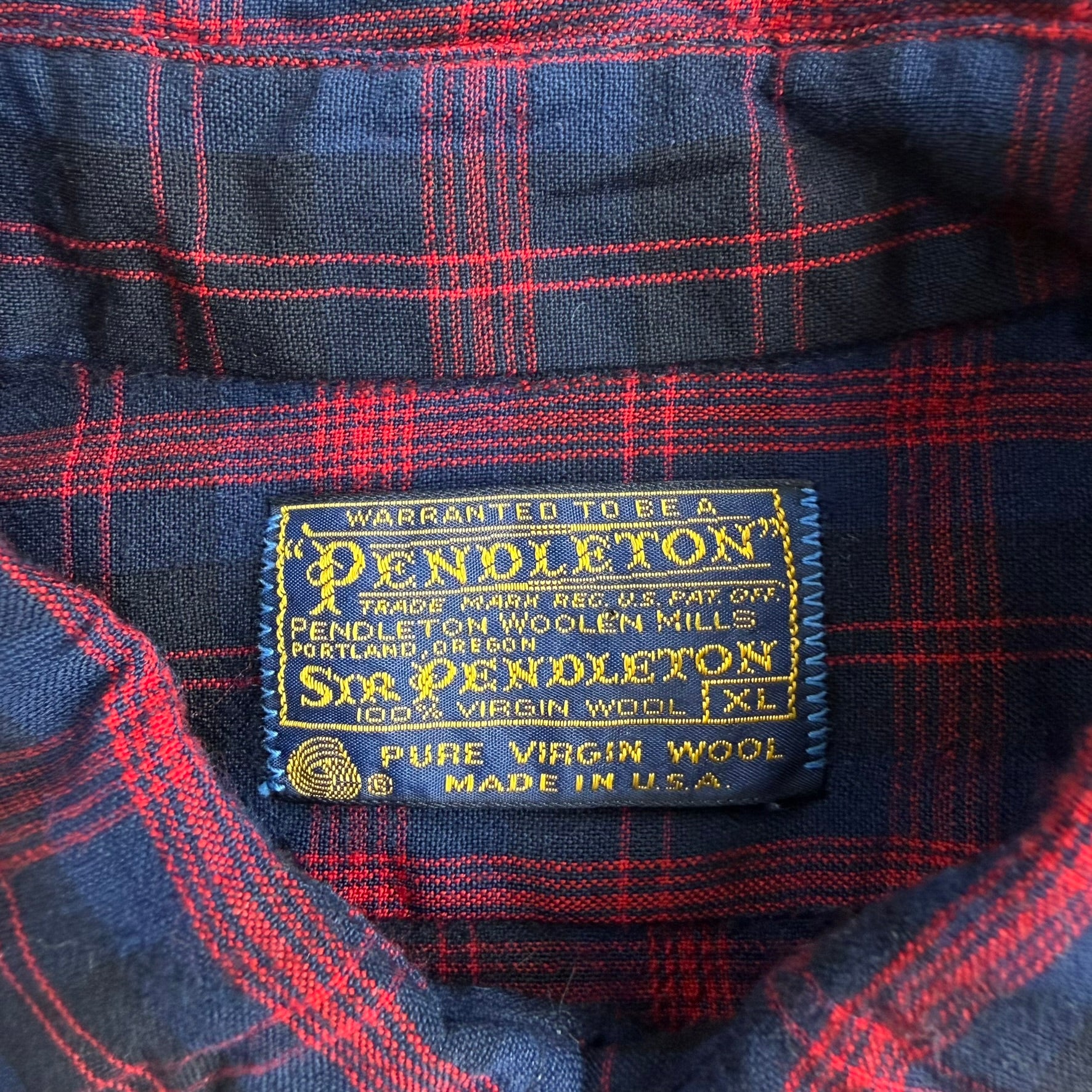 J- Vintage 90s Pendleton Made In USA Navy Plaid Wool Button Down Shirt - XL