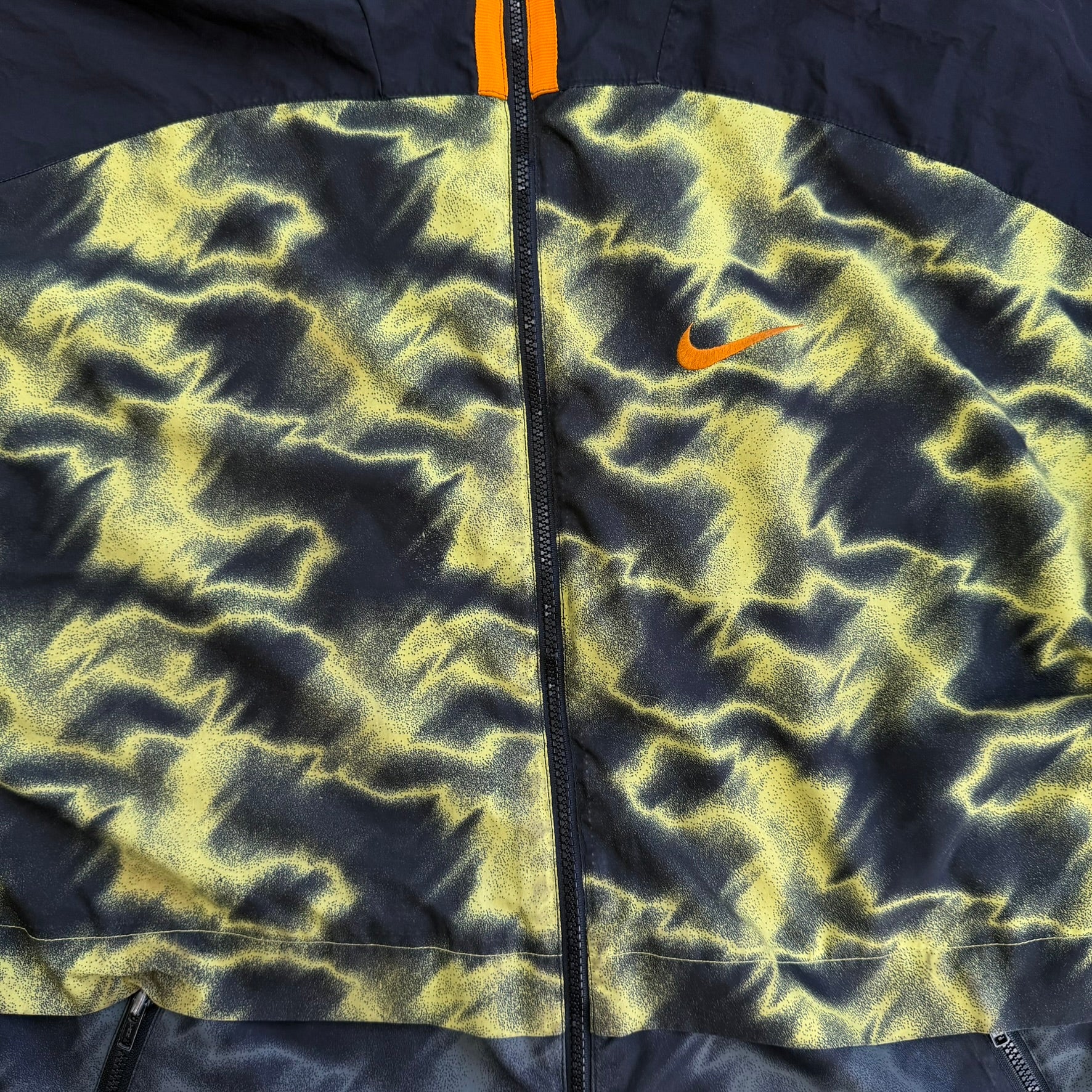 J- Vintage 90s Nike Brushstroke Camo Pattern Lightweight Zip Up Jacket - M