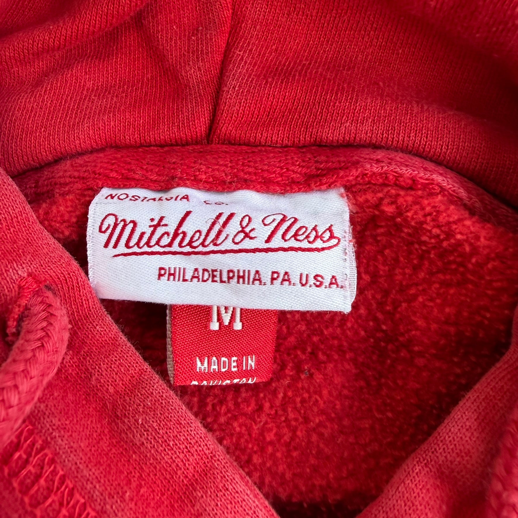 J- Vintage Toronto Raptors NBA Mitchell & Ness Graphic Logo Hoodie - M