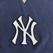 J- Vintage New York Yankees MLB Embroidered Logo Hoodie - XL