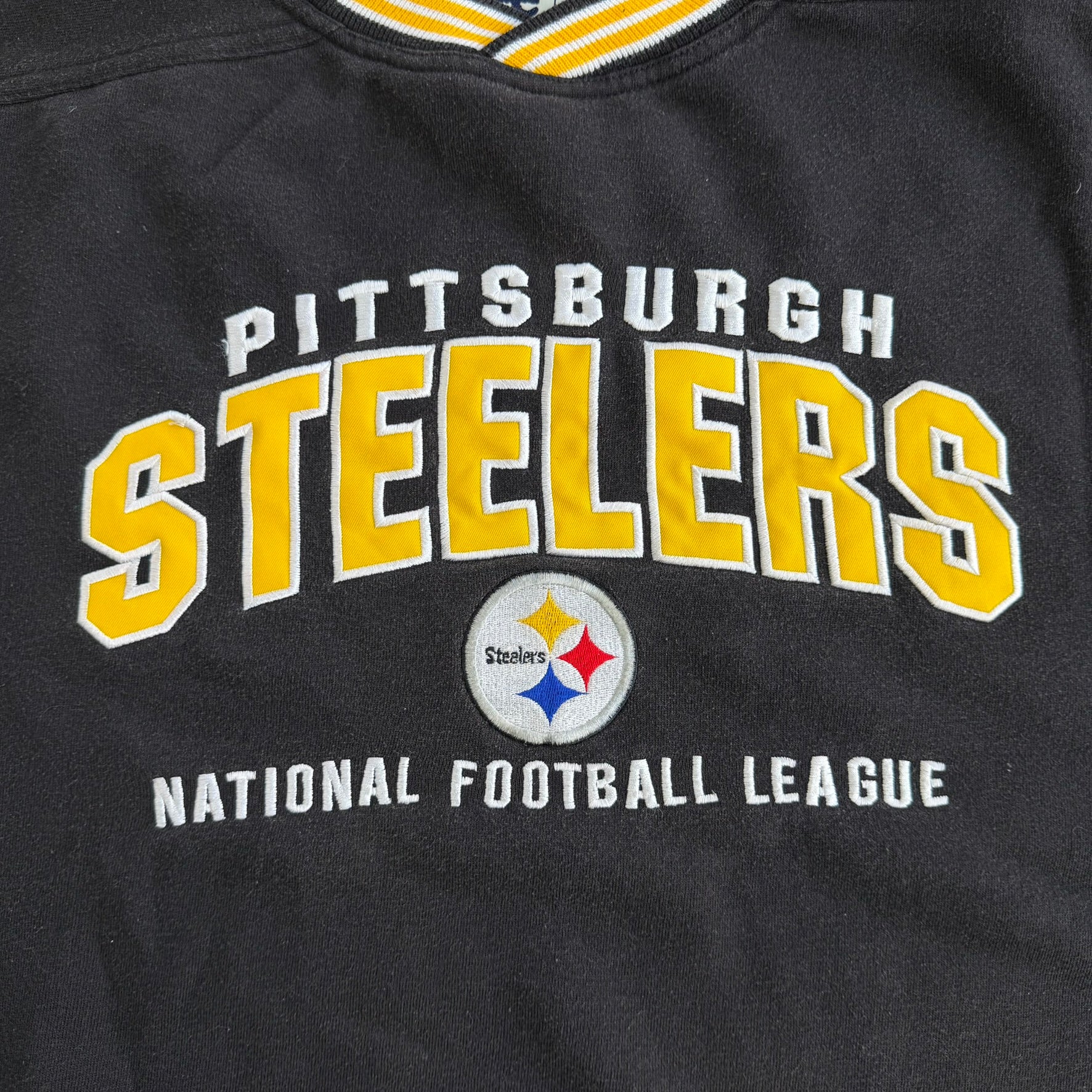 J- Vintage Pittsburgh Steelers NFL Lee Embroidered Logo Crewneck - XL