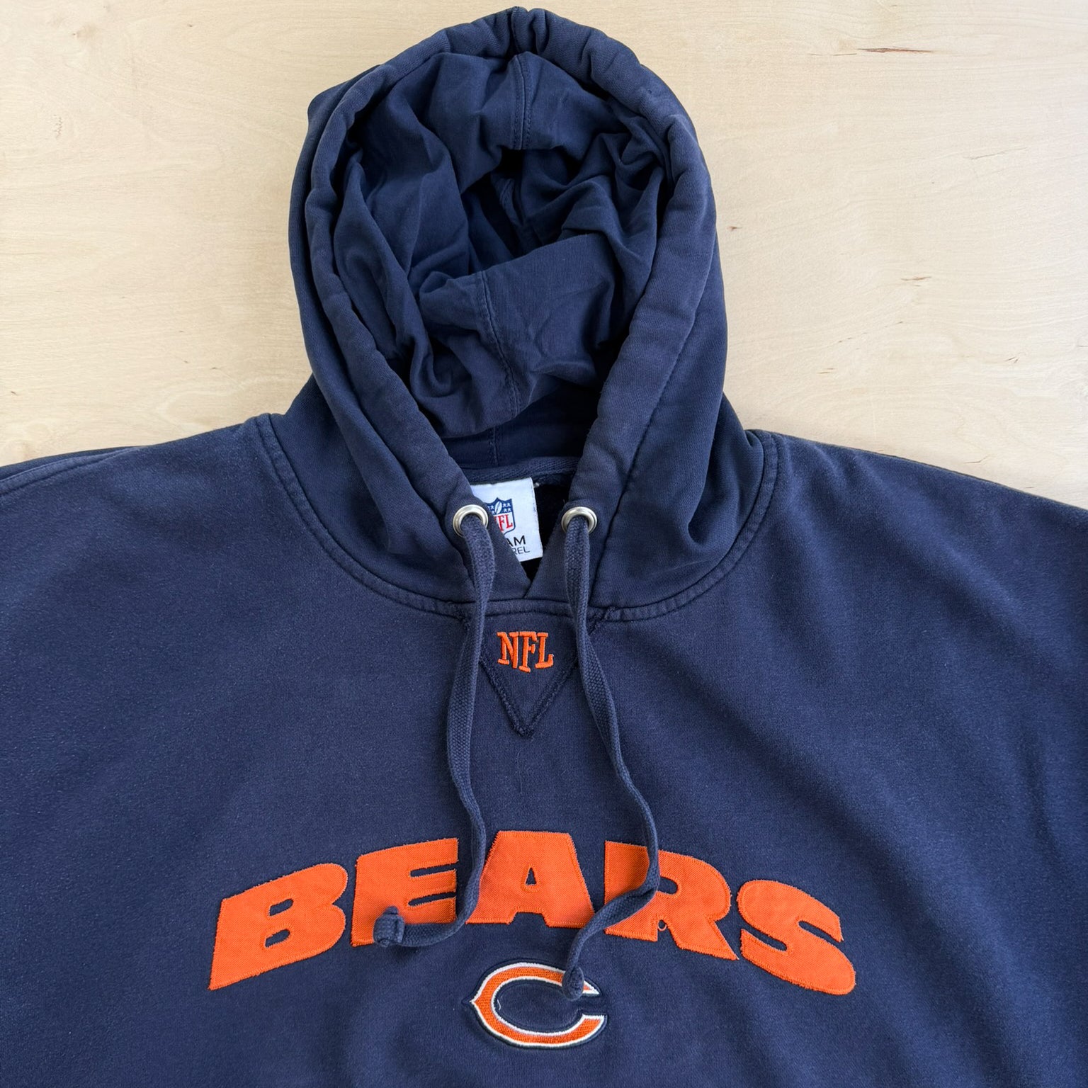 J- Vintage Chicago Bears NFL Embroidered Logo & Text Hoodie - XL