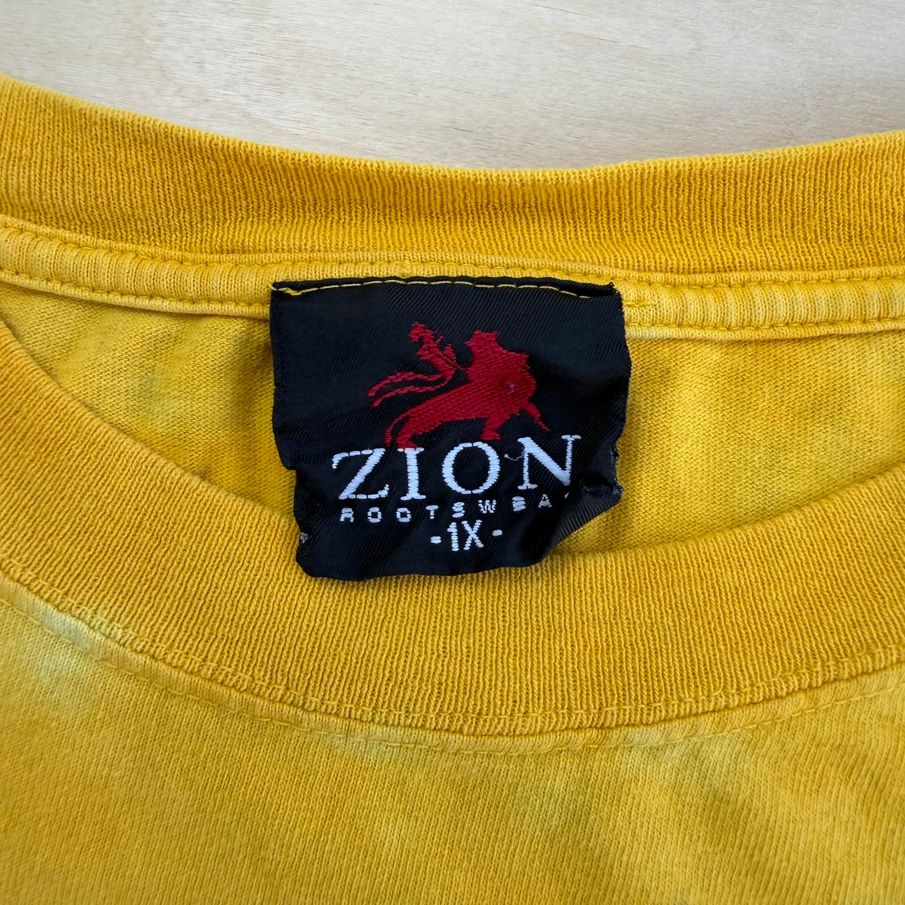 J- Vintage '99 Zion Bob Marley Picture & Text Tie Dye Graphic Tee - XL