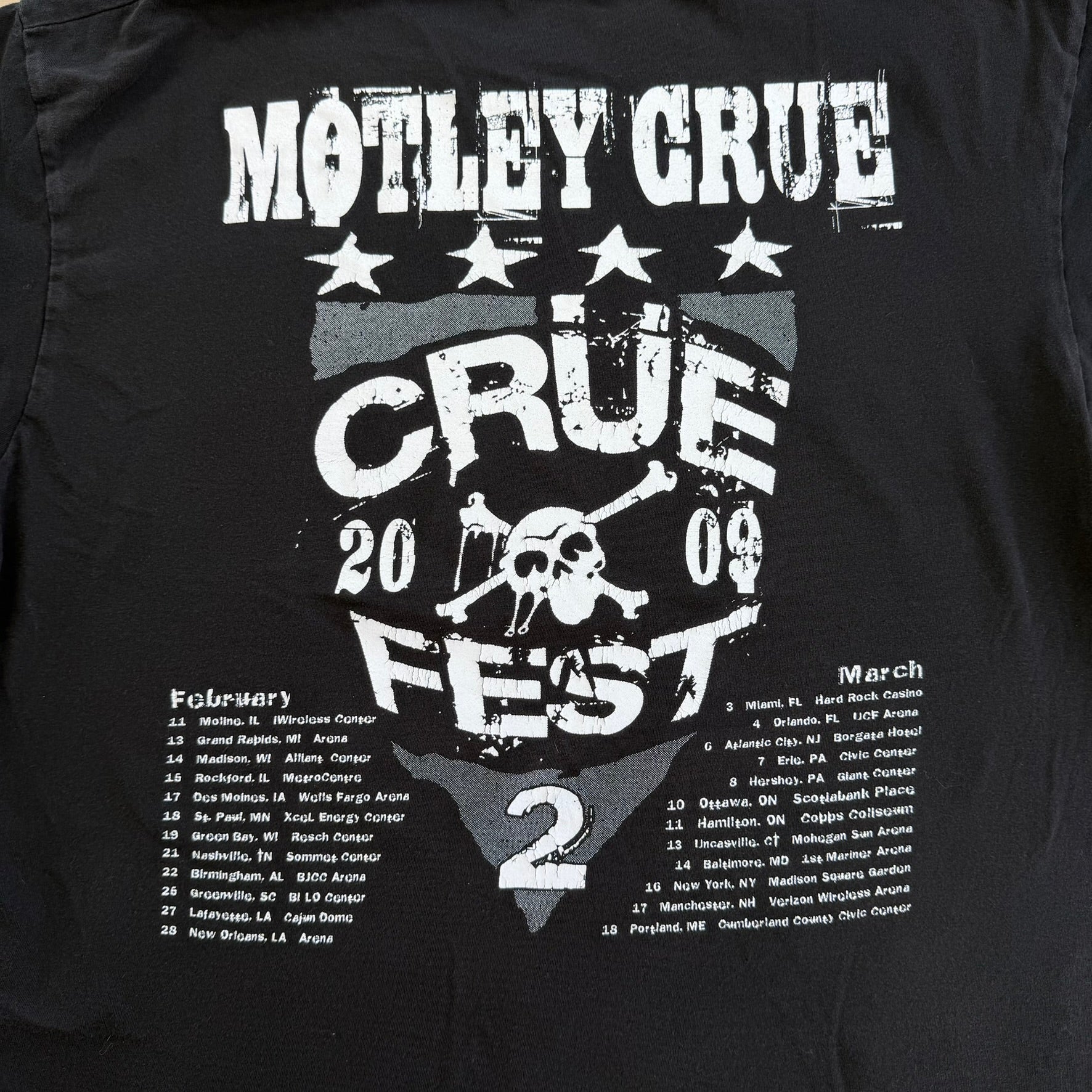 J- Vintage '09 Motley Crue Cue Fest 2 Tour Saints Of Los Angeles Graphic Tee - M