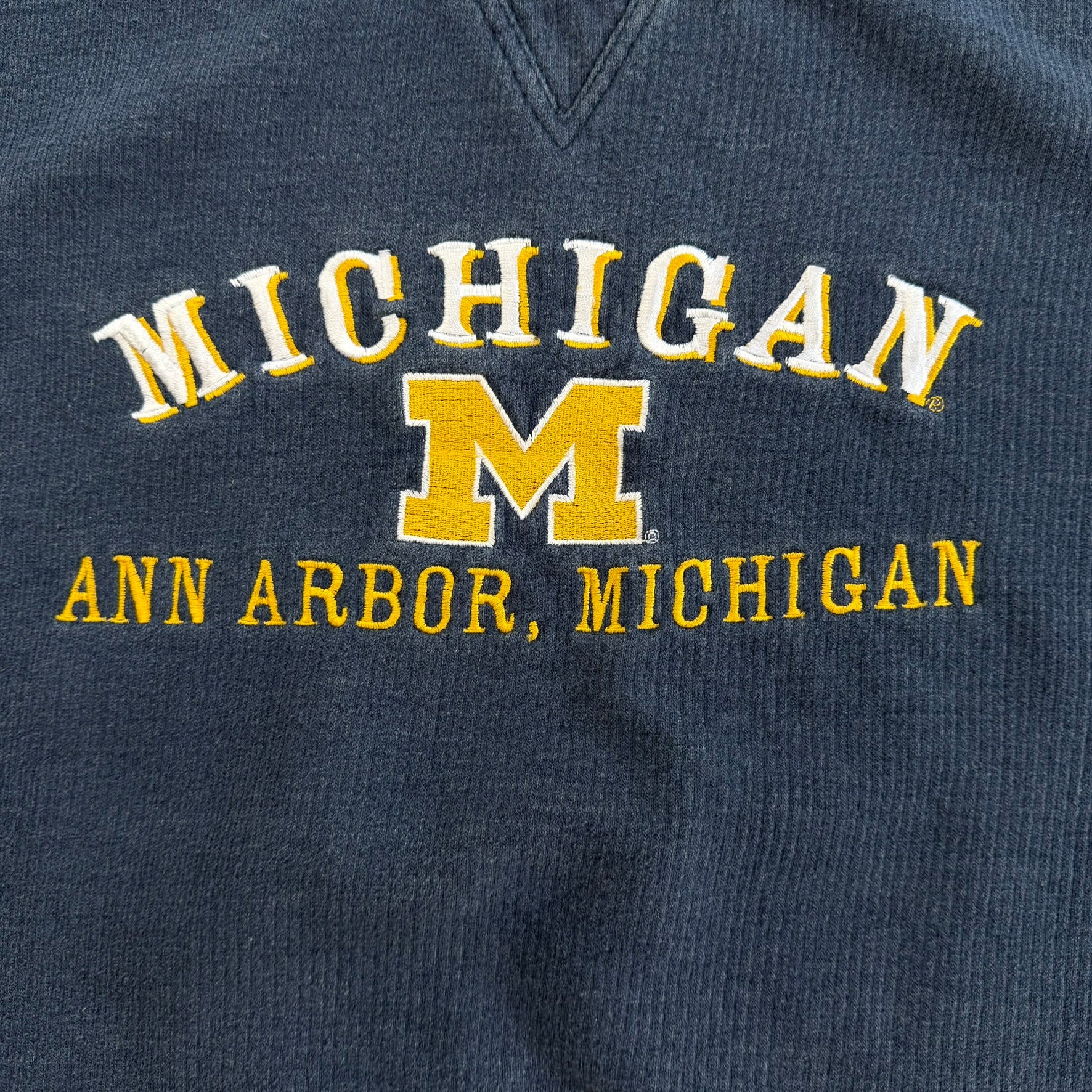J- Vintage University Of Michigan  Ann Arbor Embroidered Logo Crewneck - 2XL