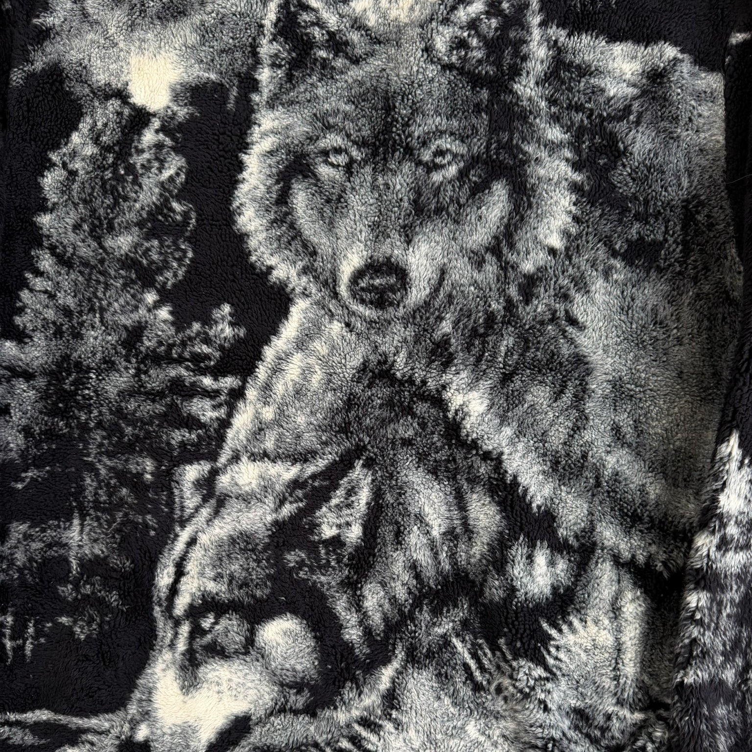 J- Vintage Art Unlimited Wolf & Moon All Over Print Made In USA Zip Up Polar Fleece - XL
