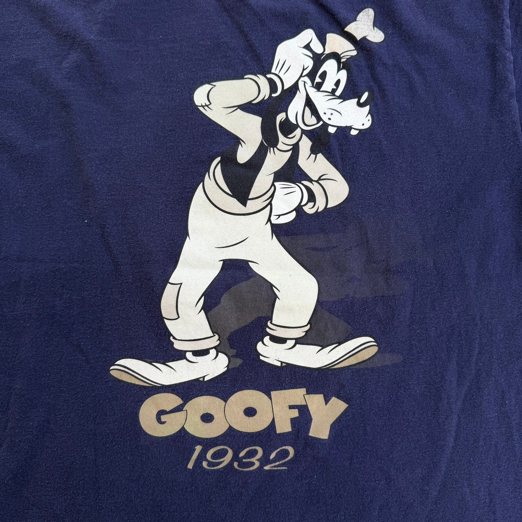 J- Vintage Disney Goofy Character & Text Graphic Tee - M