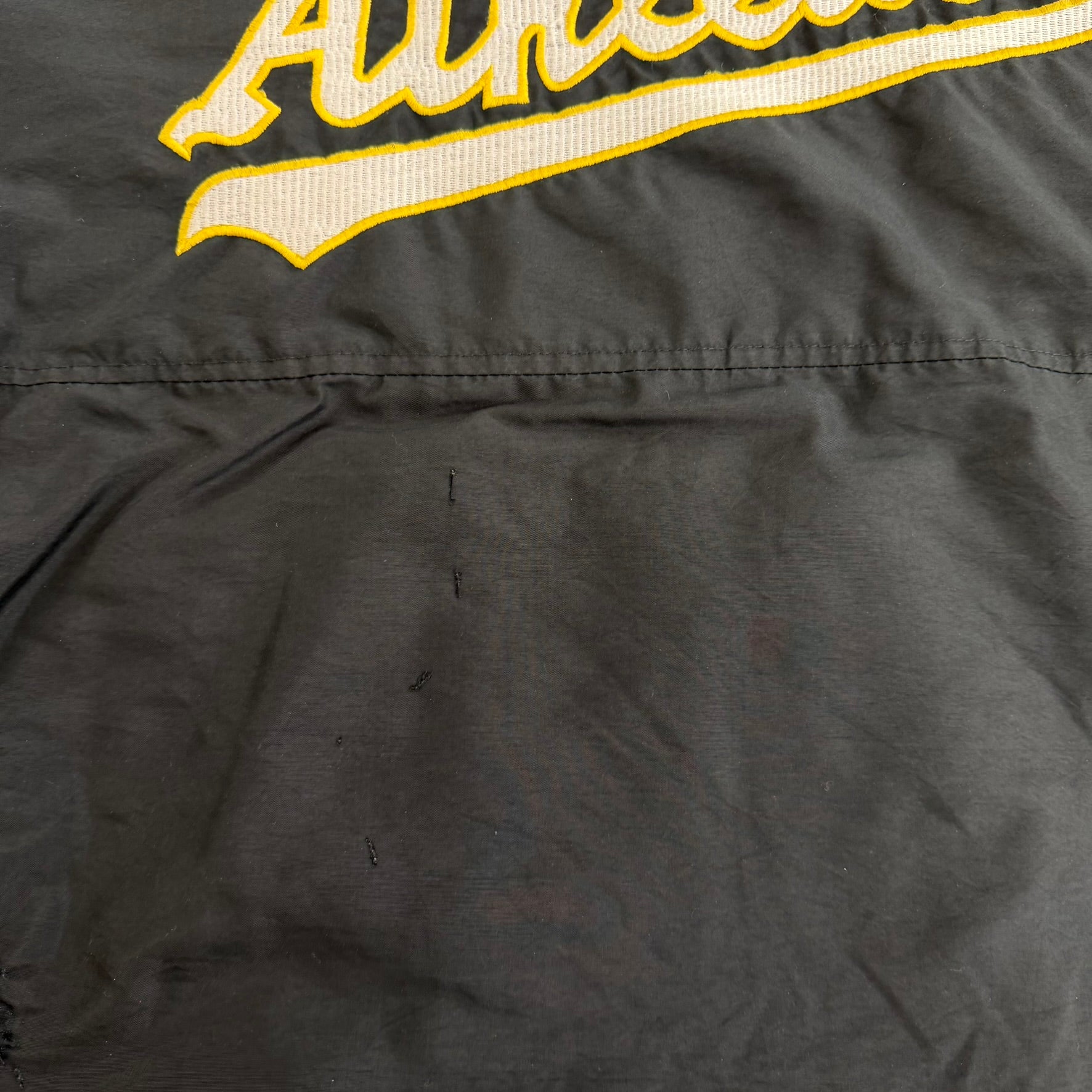 J- Vintage Oakland Athletics MLB Starter Hooded Zip Up Winter Jacket - XL
