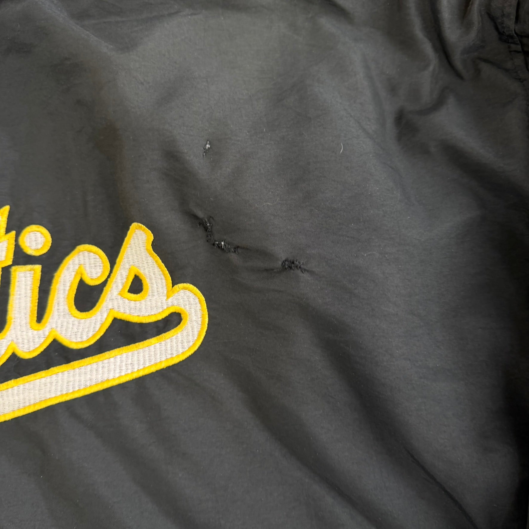 J- Vintage Oakland Athletics MLB Starter Hooded Zip Up Winter Jacket - XL