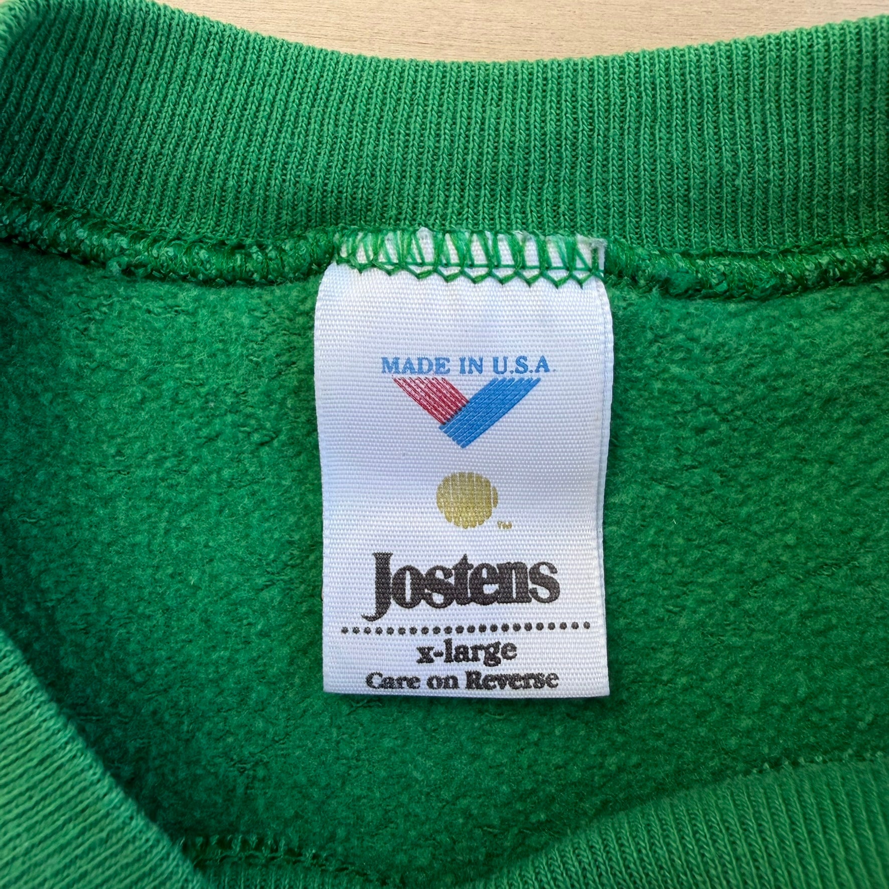 J- Vintage '92 Philadelphia Eagles NFL Kelly Green & Old Logo Made In USA Crewneck - XL