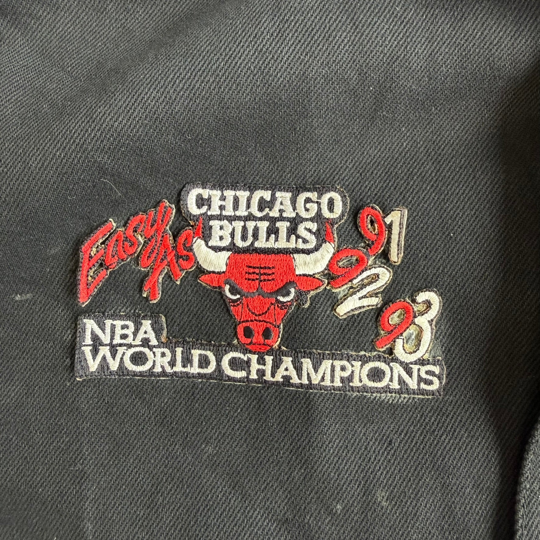 J- Vintage '93 Chicago Bulls NBA Jeff Hamilton 3 Peat Leather Sleeve Varsity Jacket - XL