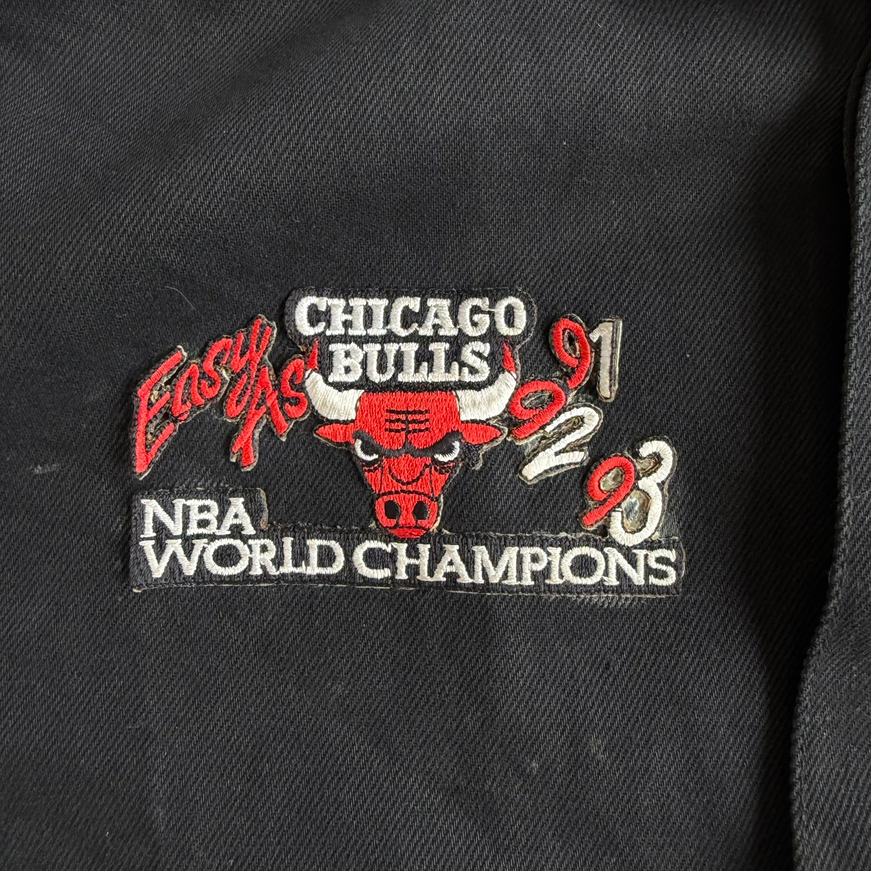 J- Vintage '93 Chicago Bulls NBA Jeff Hamilton 3 Peat Leather Sleeve Varsity Jacket - XL
