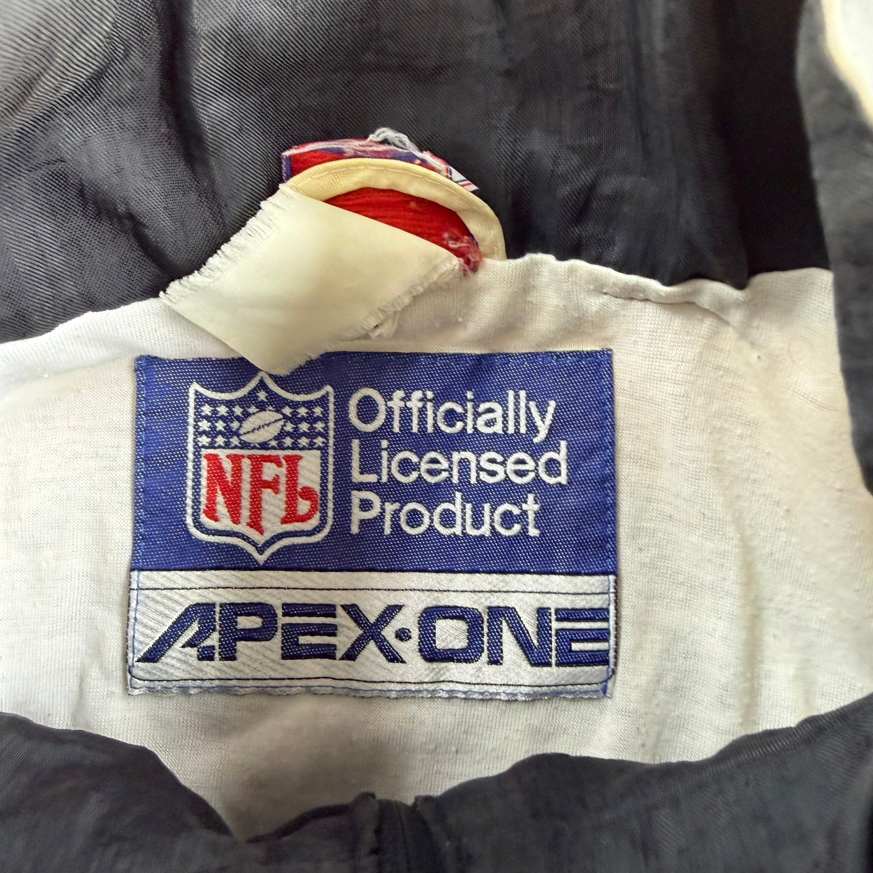 J- Vintage Oakland Raiders NFL Apex One Embroidered Logo Lightweight Zip Up Jacket - XL