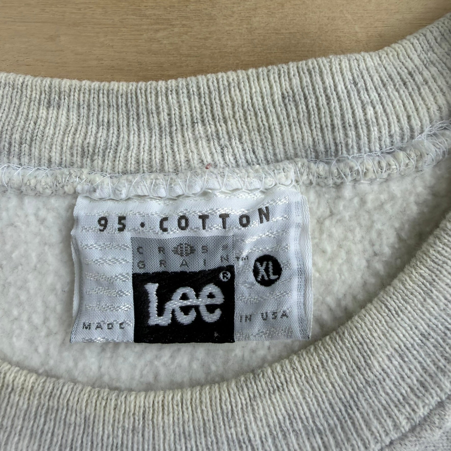 J- Vintage Lee Made In USA Southeast Knights Text Cropped Crewneck - XL