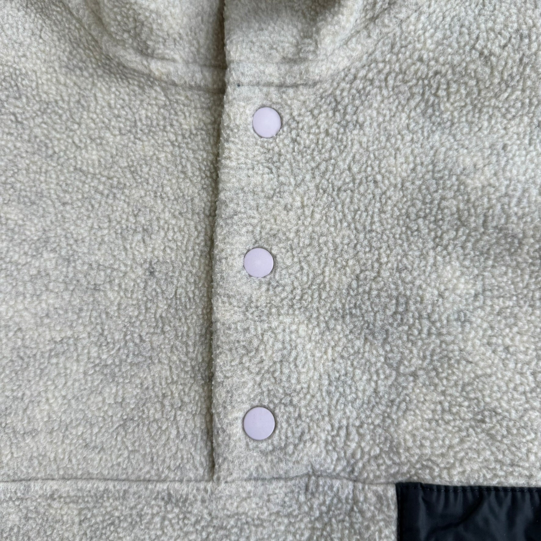J- Vintage Patagonia Synchilla Beige/White Made In USA Polar Fleece - M