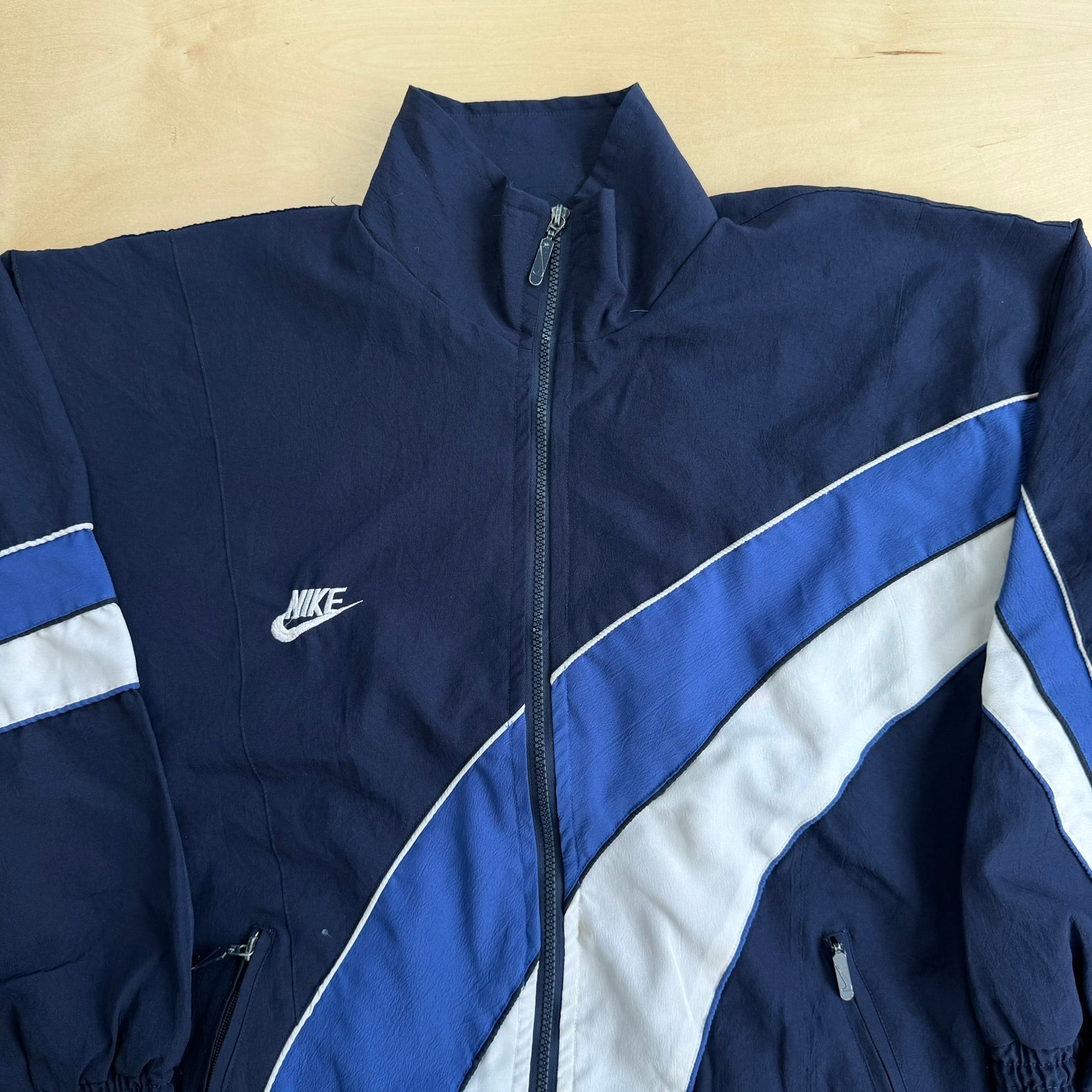 J- Vintage 90s Nike Embroidered Swoosh & Text Made In USA Zip Up Lightweight Jacket - L