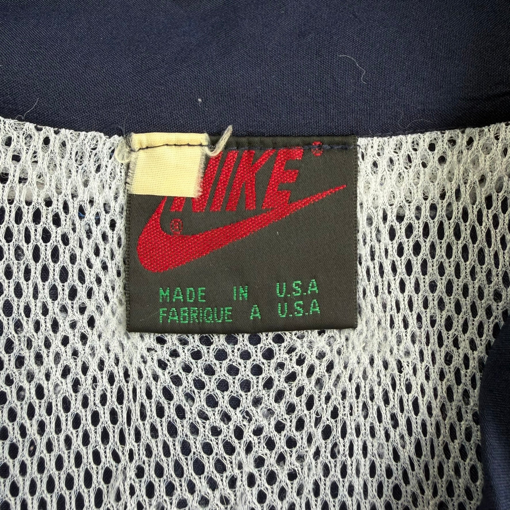 J- Vintage 90s Nike Embroidered Swoosh & Text Made In USA Zip Up Lightweight Jacket - L