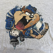 J- Vintage '95 Looney Tunes Tazmanian Devil Hockey Graphic Single Stitch Tee - XL
