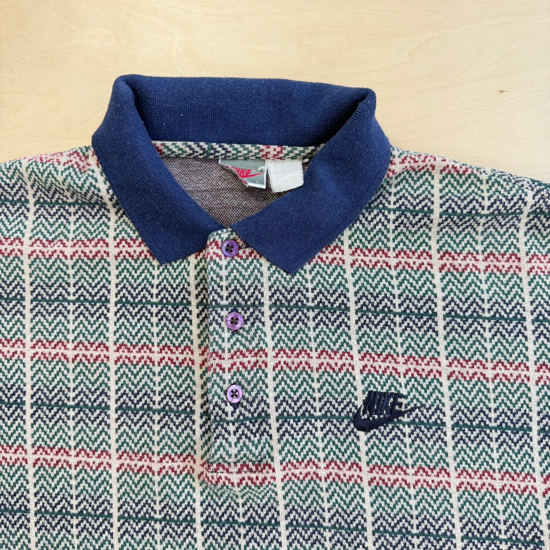 J- Vintage 90s Nike Embroidered Text & Swoosh Patterened Polo Shirt - L