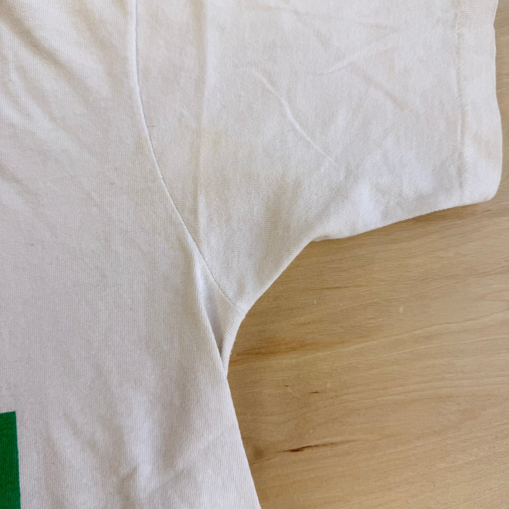 J- Vintage Bears Text & Graphic Single Stitch Tee - L