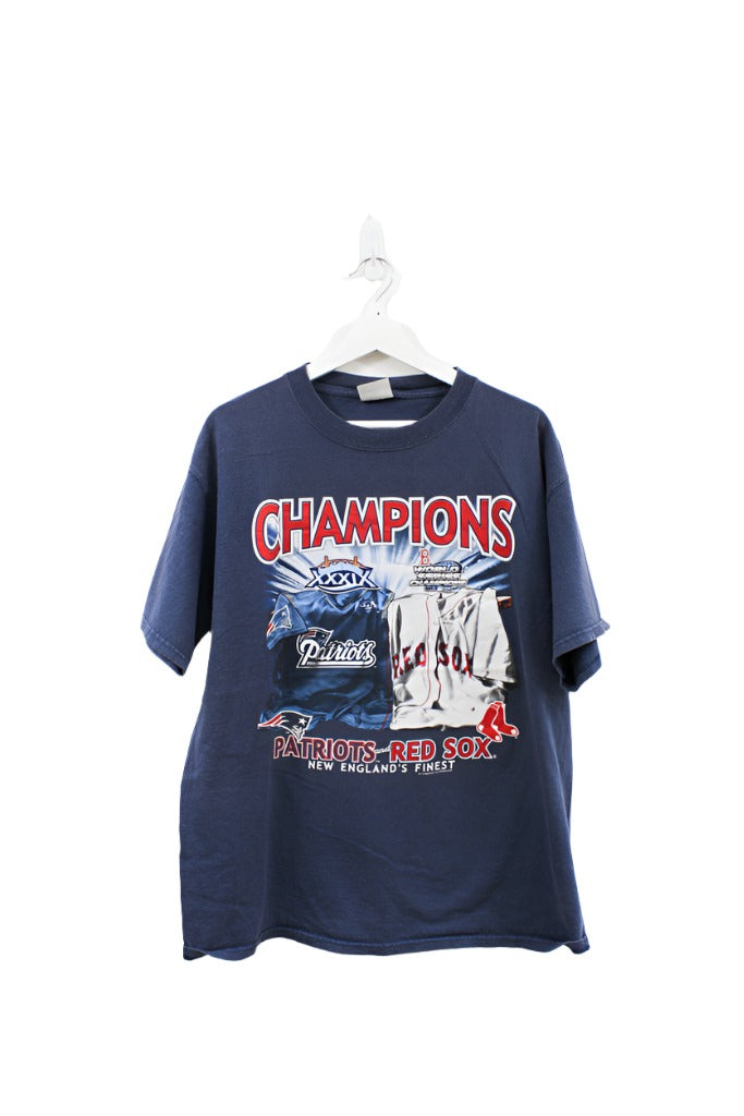 Z - 2005 Boston Red Sox & Patriots Jerseys Champions Tee