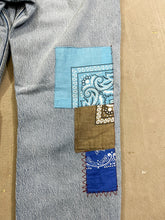 Load image into Gallery viewer, D- HOM Bandana Patches Reworked Levi&#39;s 569 33x32 Jeans
