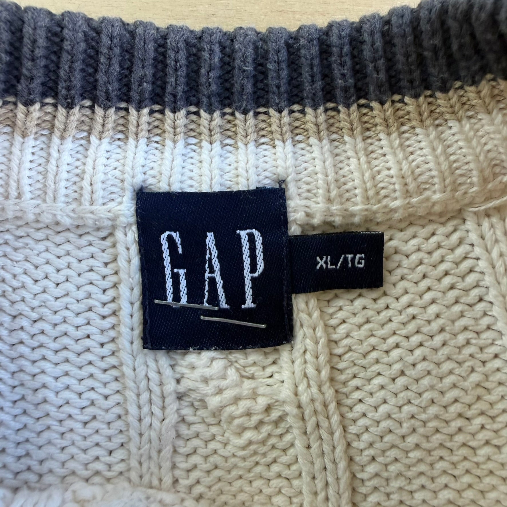 J- Vintage 90s Gap Beige Woven Knit Sweater - XL (fits M)