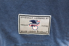 Load image into Gallery viewer, Z - Vintage MLB New York Yankees Embroidered Script Tee
